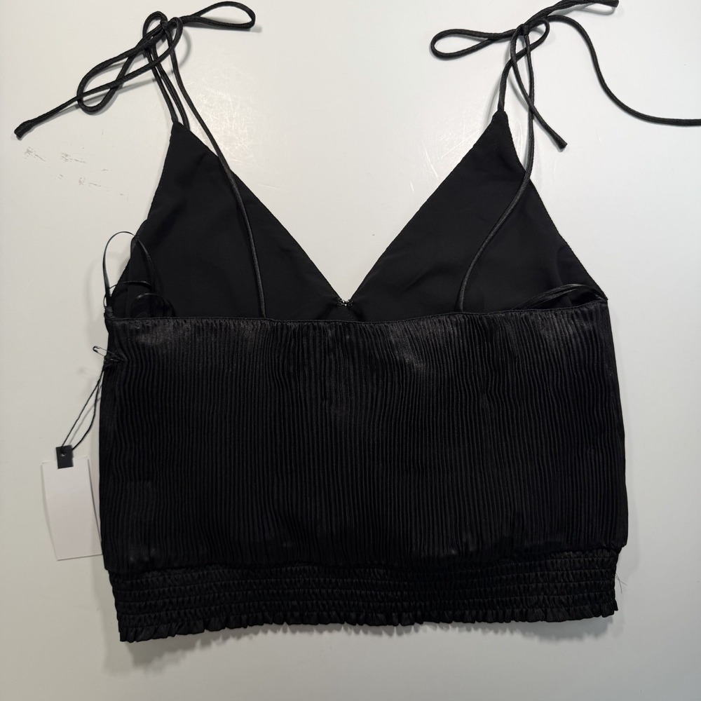 ASTR The Label NWT L  Black Pleated Tie Strap Camisole Cropped Minimalist - Picture 7 of 12